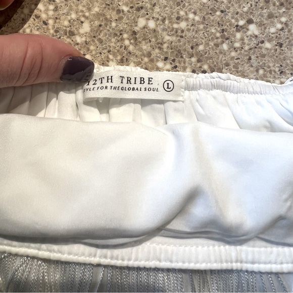 12th tribe white fringe top, size Large - Picture 3 of 3